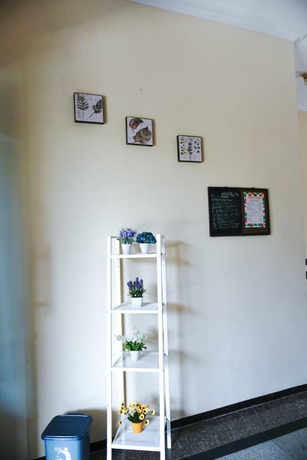Green Surabaya Homey Exterior photo
